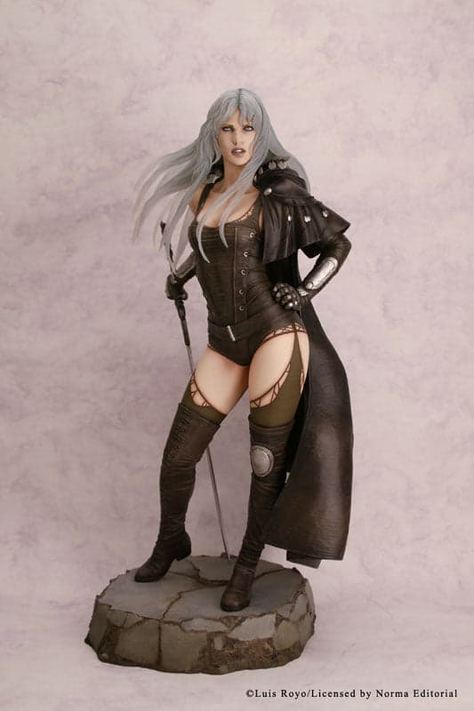 Fantasy Figure Gallery - Luis Royo FFG: Luz Malefic (LUIS ROYO) 1/4 Resin Statue