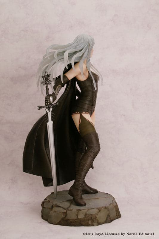 Fantasy Figure Gallery - Luis Royo FFG: Luz Malefic (LUIS ROYO) 1/4 Resin Statue - Image 4