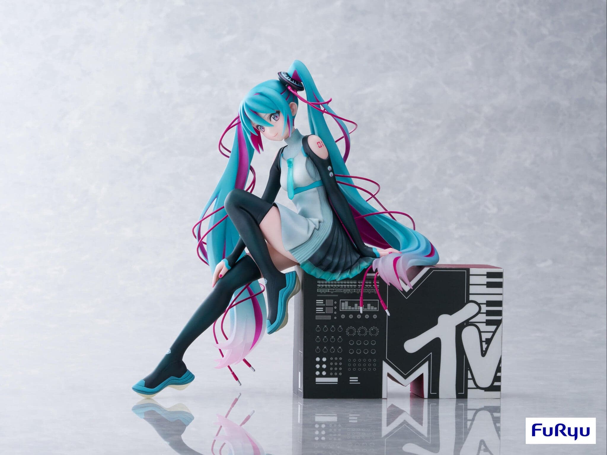 Vocaloid - Hatsune Miku - F:Nex - MTV x Hatsune Miku - 1/7 (FuRyu) - Image 3