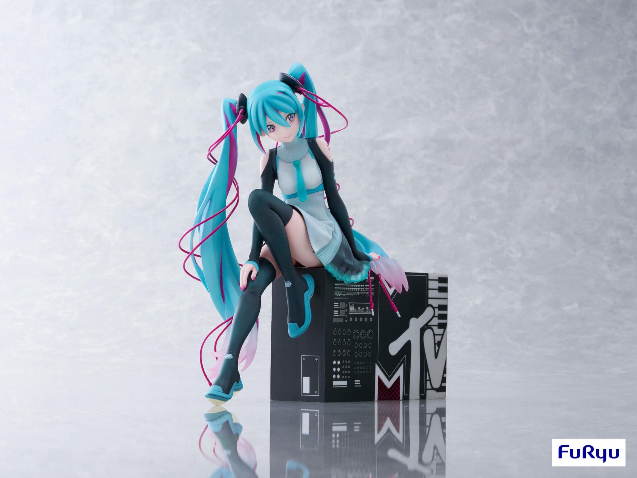 Vocaloid - Hatsune Miku - F:Nex - MTV x Hatsune Miku - 1/7 (FuRyu) - Image 4